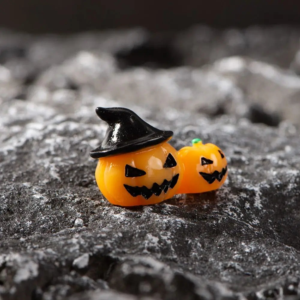 Figuritas de Halloween – Calabaza, Esqueleto y Fantasma en Resina | Miniaturas Decorativas para Fiesta y Hogar