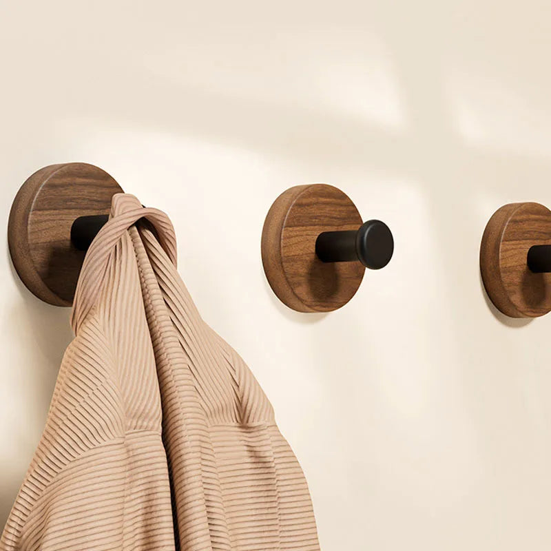 Gancho de Madera Autoadhesivo – Moderno, Minimalista, Ideal para Ropa, Toallas, Bolsas y Llaves
